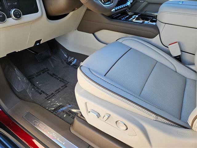 New 2026 GMC Yukon Denali w/ Sun & Power Step Package image 4