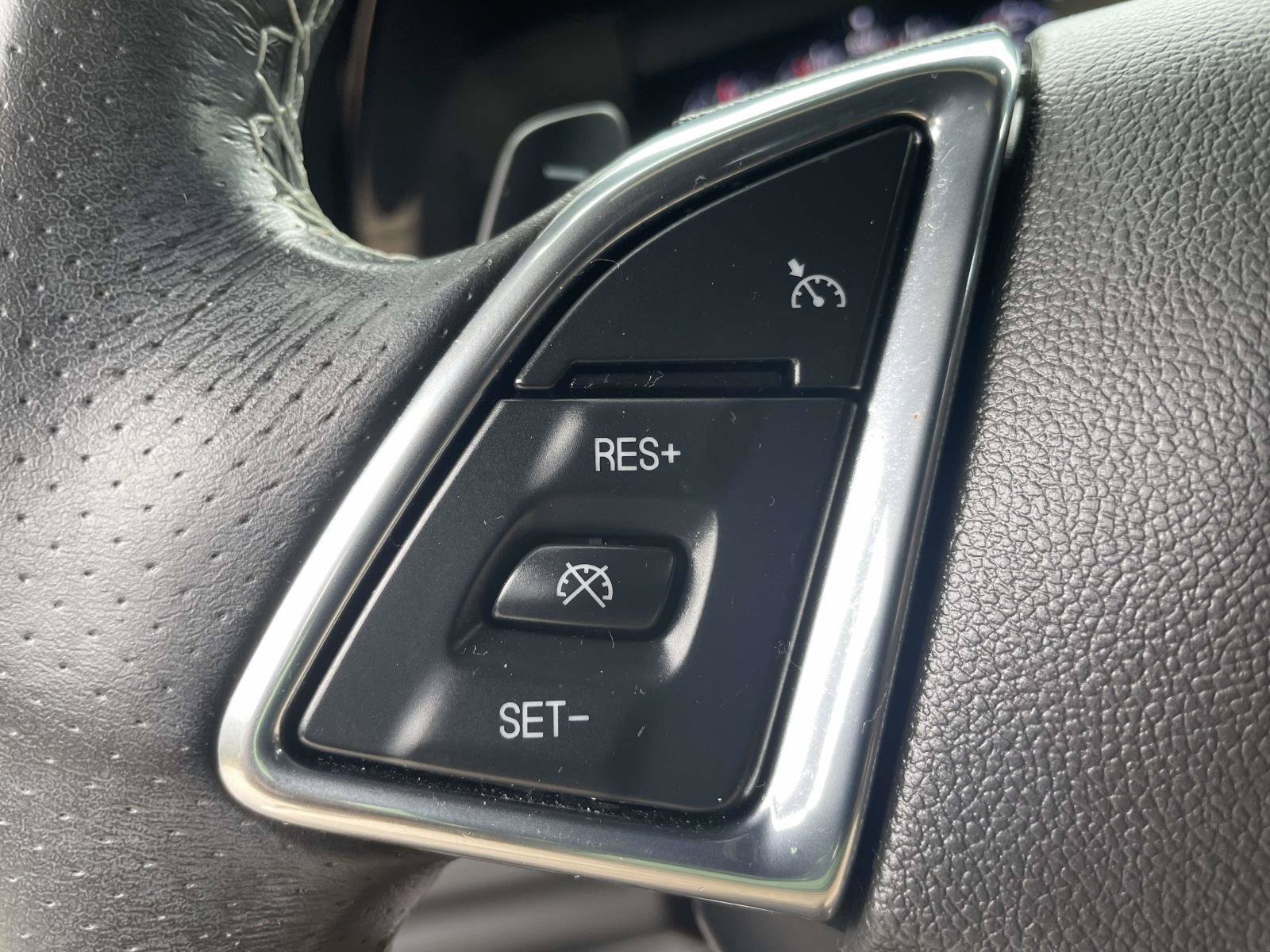 Used 2023 Chevrolet Camaro SS RWD image 9
