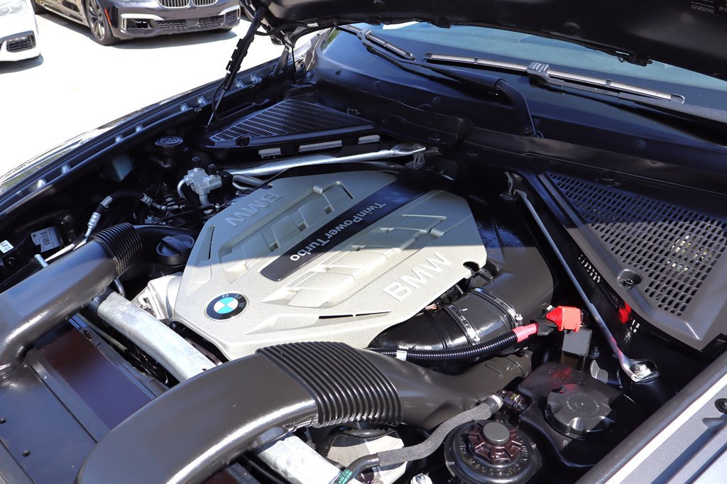 Used 2011 BMW X5 xDrive50i AWD/4WD image 40