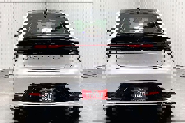 New 2026 Toyota Prius XLE image 4