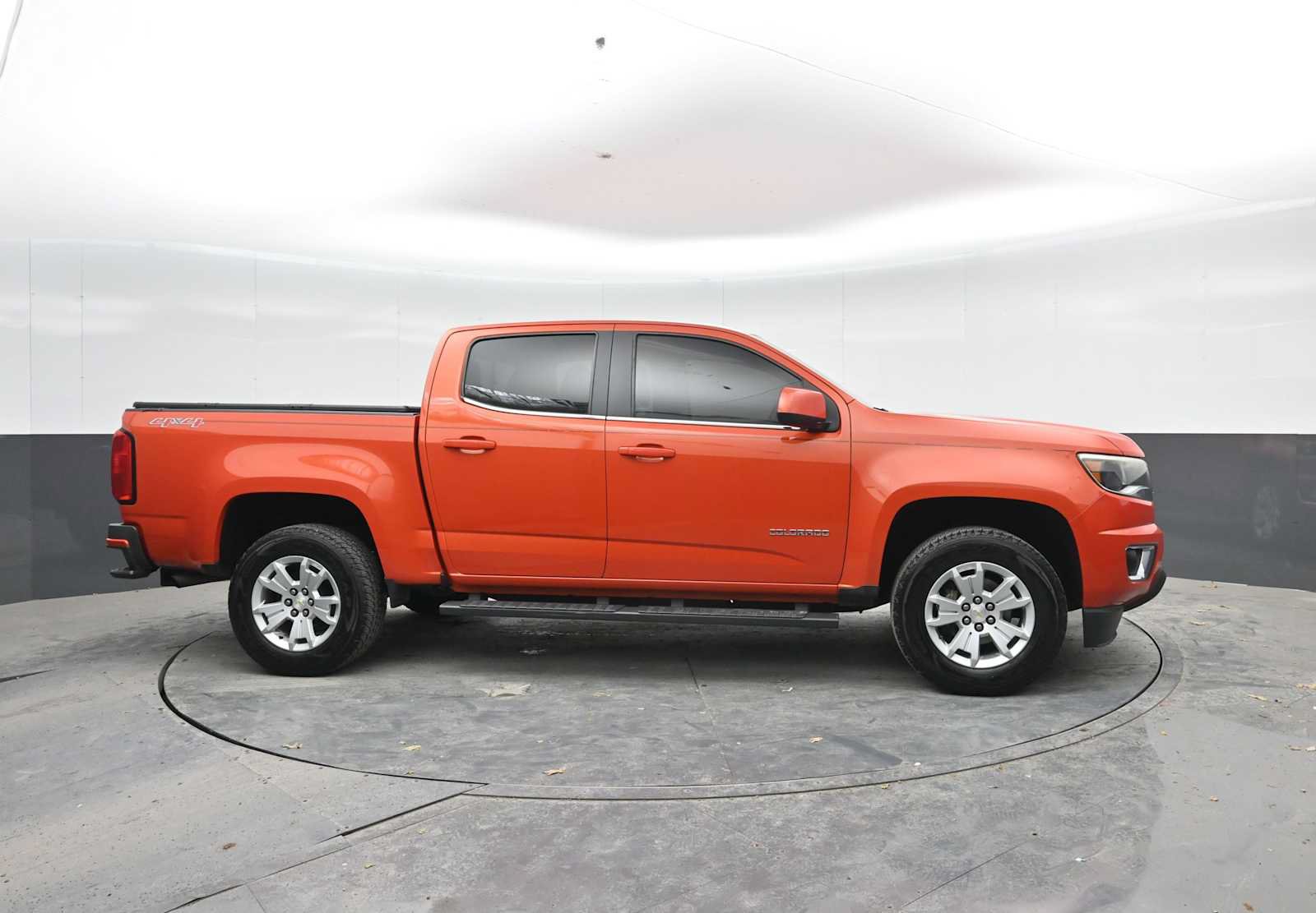 Used 2016 Chevrolet Colorado LT w/ LT Convenience Package AWD/4WD image 9