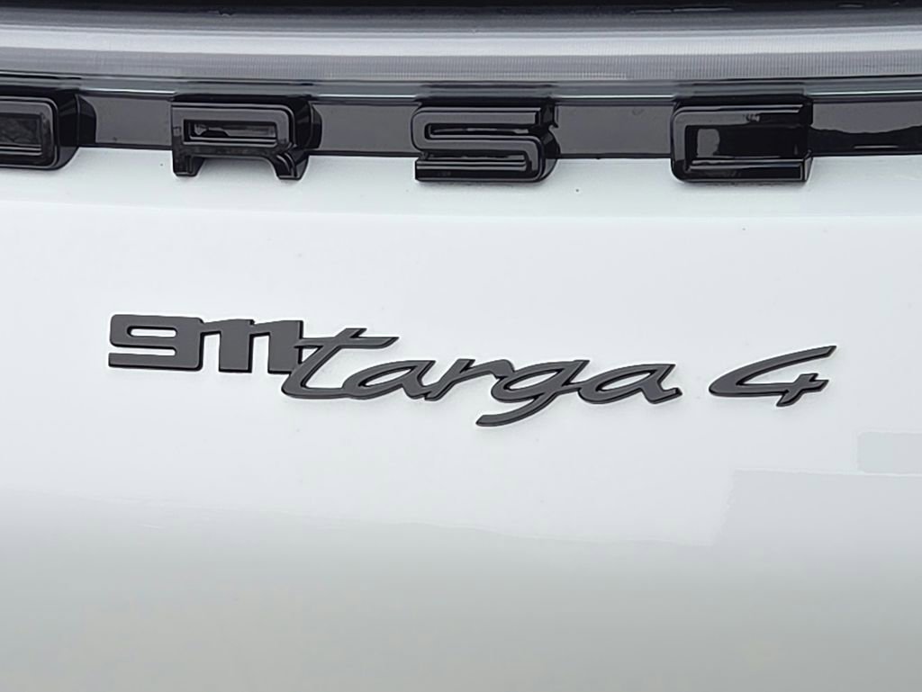 Certified 2024 Porsche 911 Targa 4 image 23