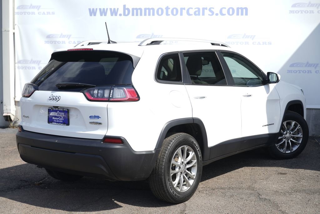 Used 2021 Jeep Cherokee Latitude Plus image 3