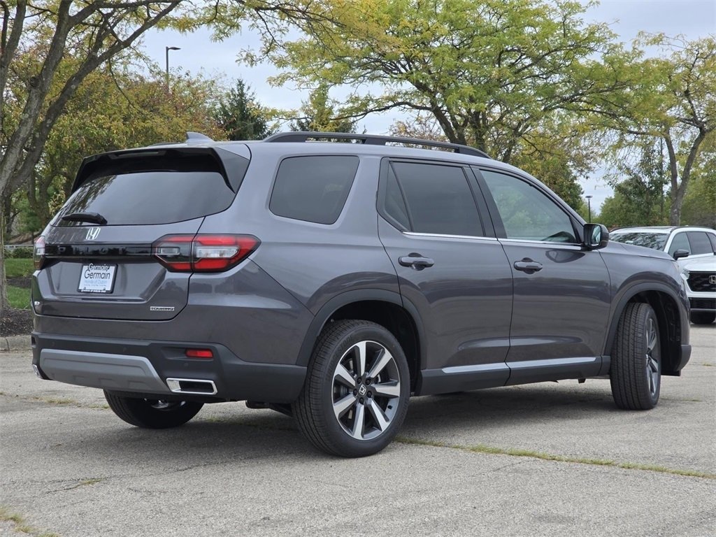 New 2025 Honda Pilot Touring image 21