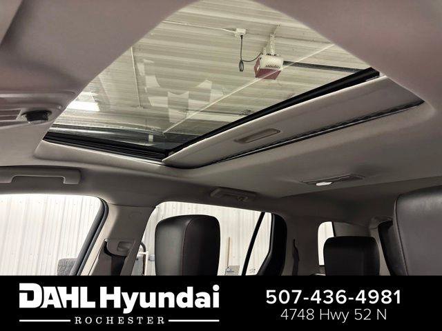 Used 2011 GMC Terrain SLT w/ Cargo Package AWD/4WD image 27