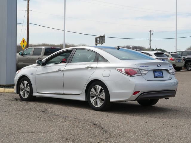 Used 2014 Hyundai Sonata Limited w/ Panoramic Sunroof Package 02 image 5