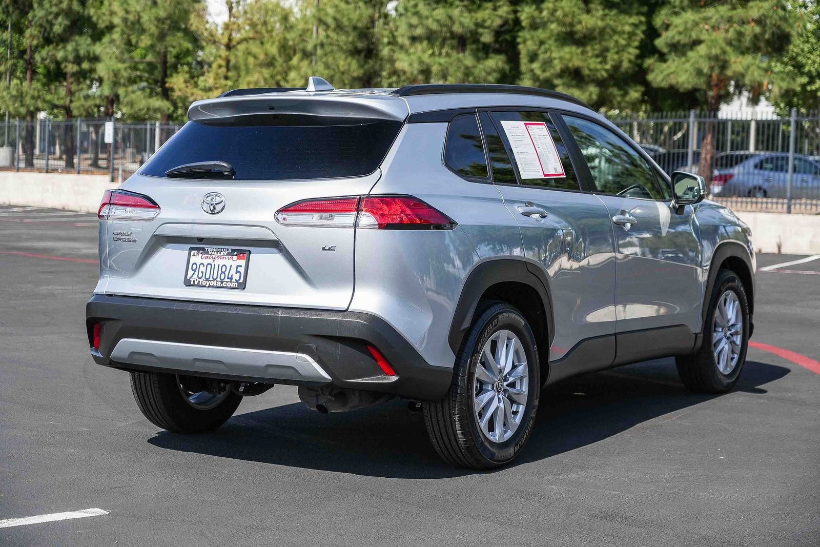 Certified 2023 Toyota Corolla Cross LE w/ Moonroof Package image 9