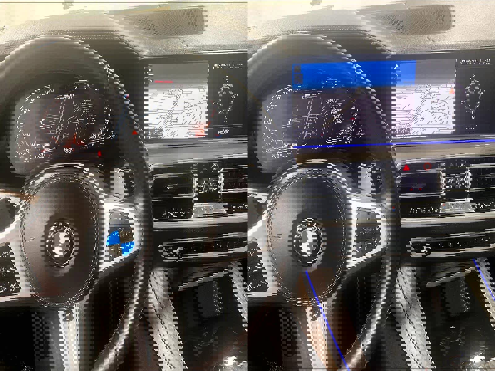 Used 2021 BMW X5 M50i w/ Executive Package image 18