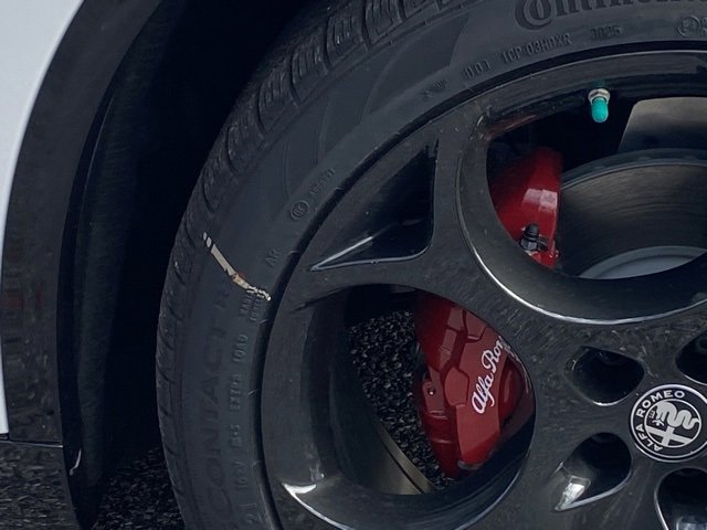 New 2025 Alfa Romeo Stelvio Sprint image 13