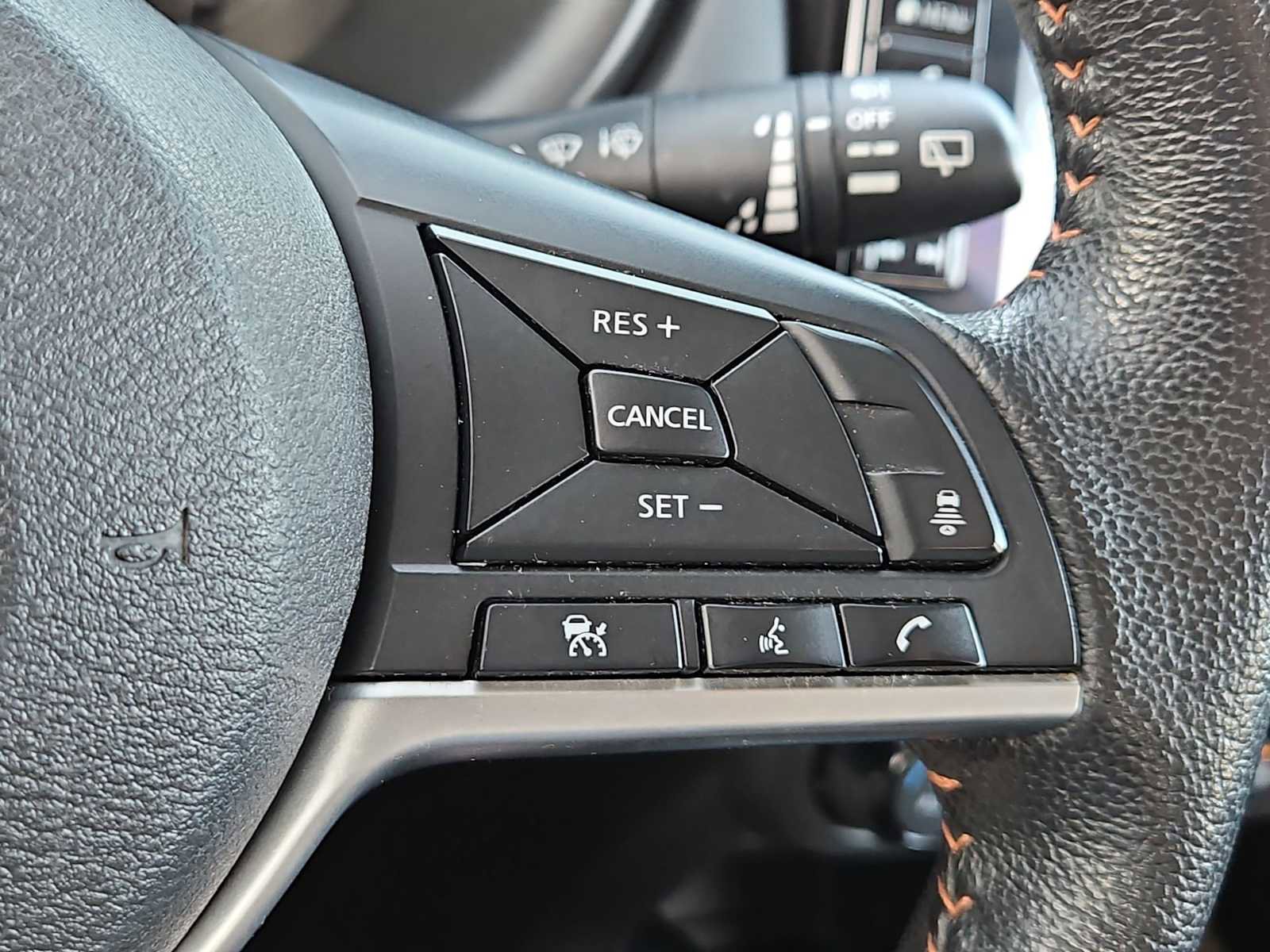 Used 2021 Nissan Kicks SR w/ Interior Electronics Package image 24