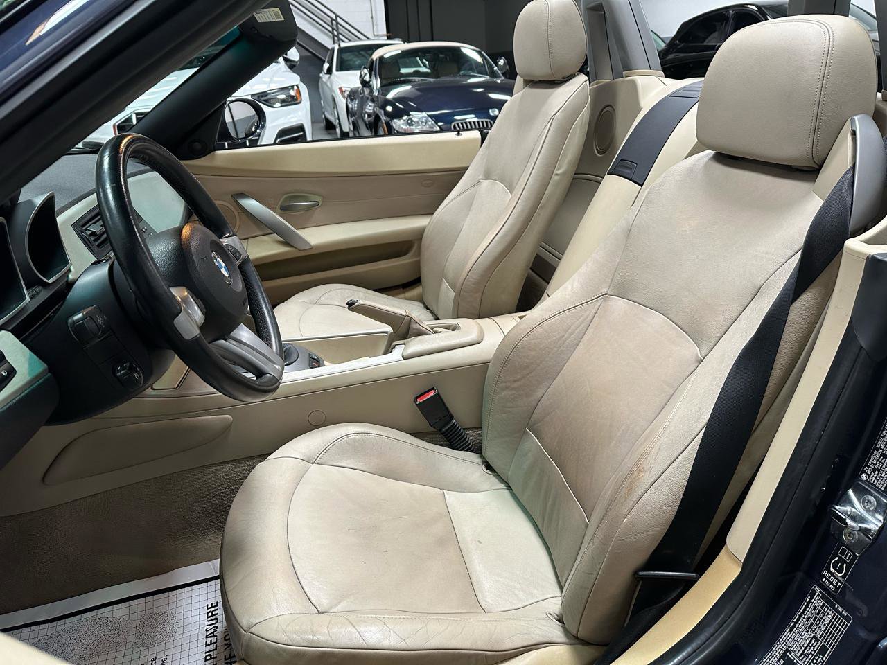 Used 2005 BMW Z4 3.0i image 14