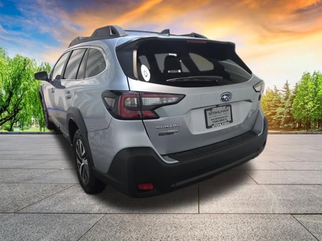 Certified 2025 Subaru Outback Premium image 6