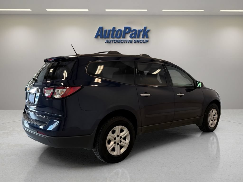 Used 2015 Chevrolet Traverse LS FWD image 7