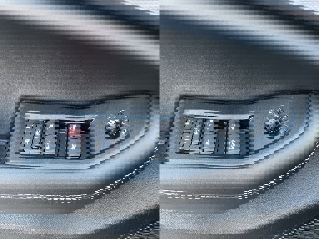 New 2025 Jeep Grand Cherokee Laredo X image 20