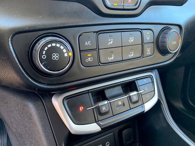 Certified 2023 GMC Terrain SLE image 25