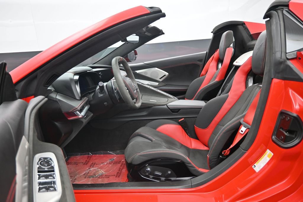 Used 2022 Chevrolet Corvette Stingray Premium Conv w/ Z51 Performance Package RWD image 24