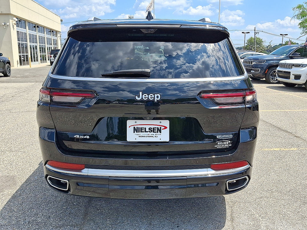 Certified 2023 Jeep Grand Cherokee L Summit w/ Advanced Protech Group IV AWD/4WD image 29