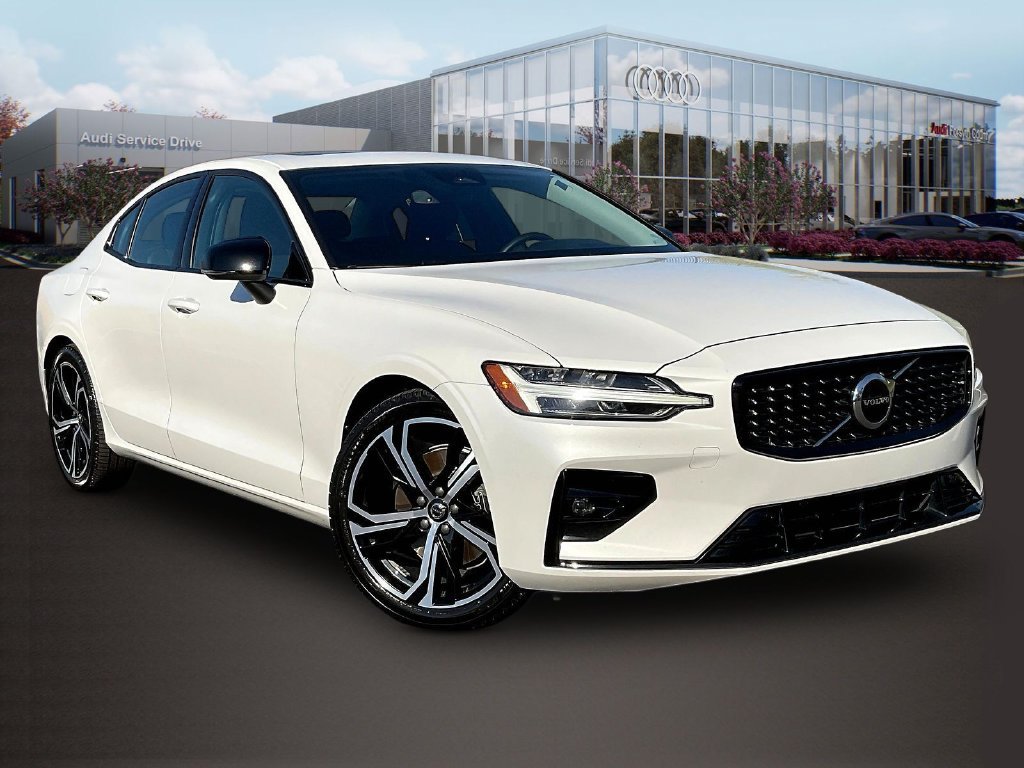 Used 2024 Volvo S60 B5 Core AWD/4WD image 1