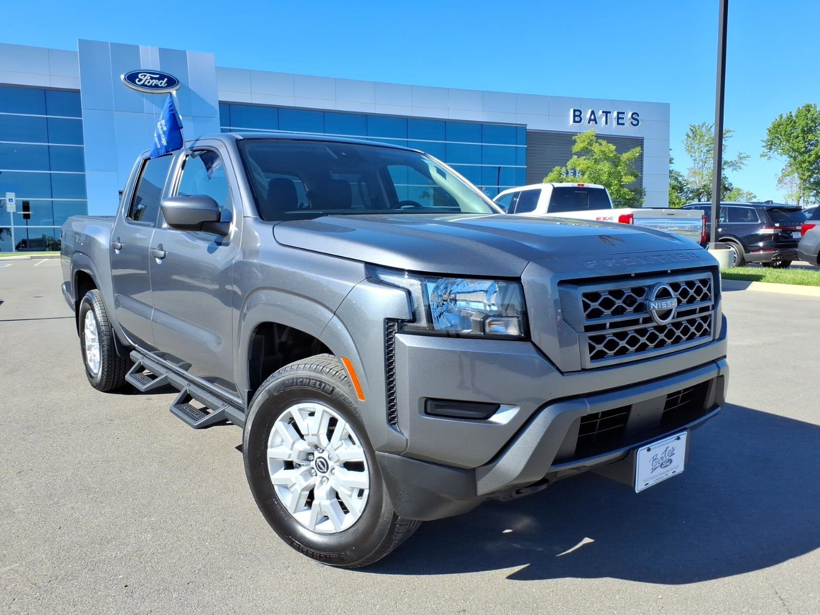 Used 2022 Nissan Frontier SV w/ Technology Package AWD/4WD image 1