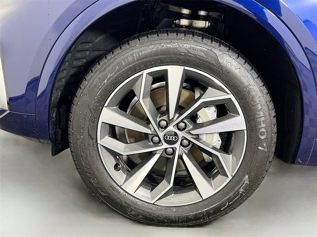 Used 2022 Audi Q5 2.0T Premium w/ Convenience Package image 30
