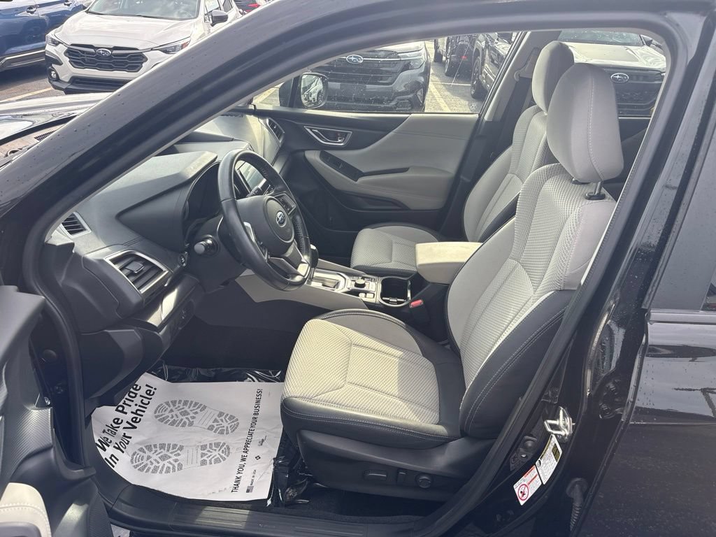 Used 2019 Subaru Forester Premium AWD/4WD image 9