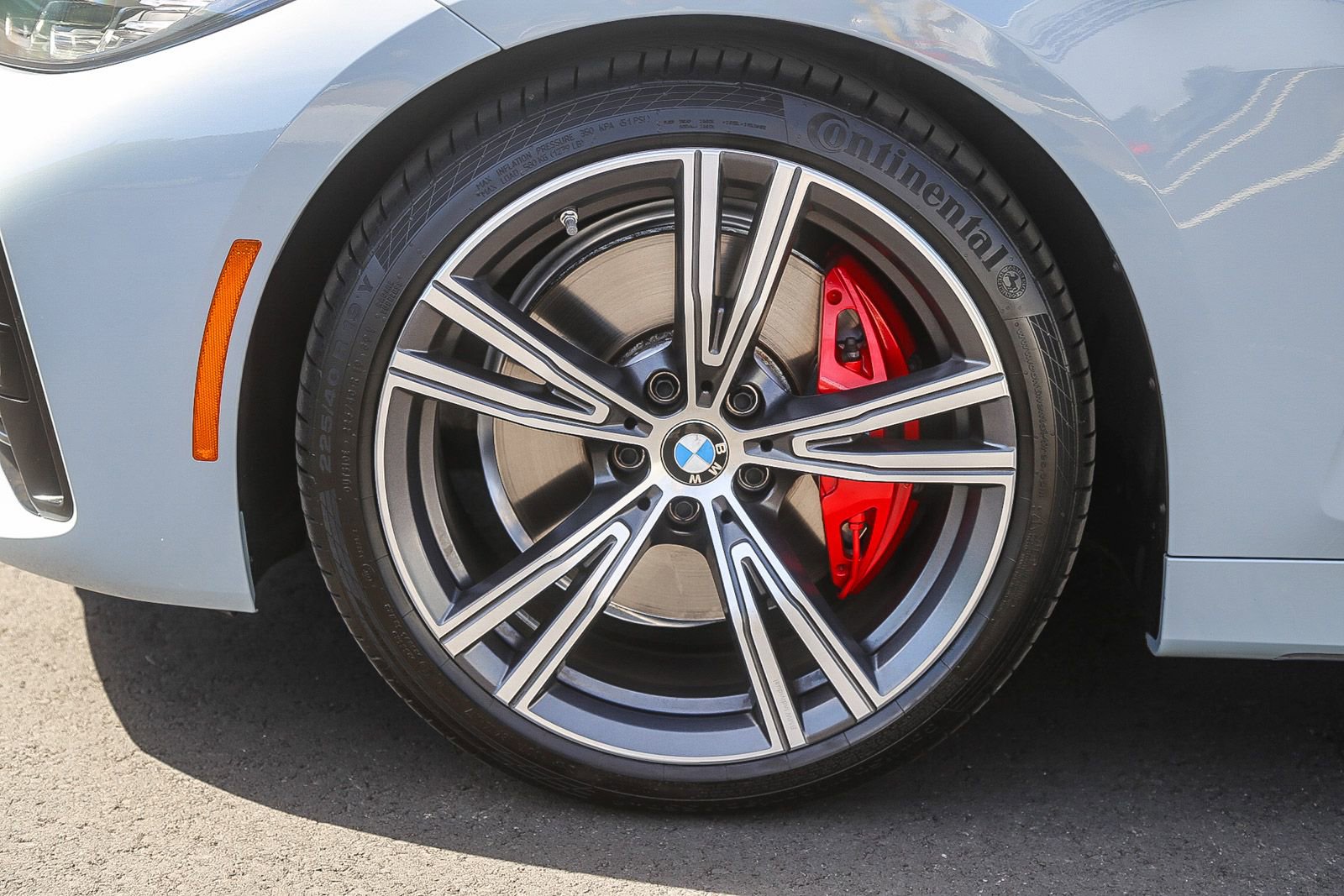 Used 2023 BMW 430i 430i w/ M Sport Package image 9