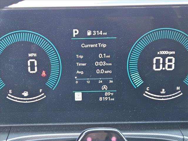 Certified 2025 Hyundai Santa Fe SEL image 12