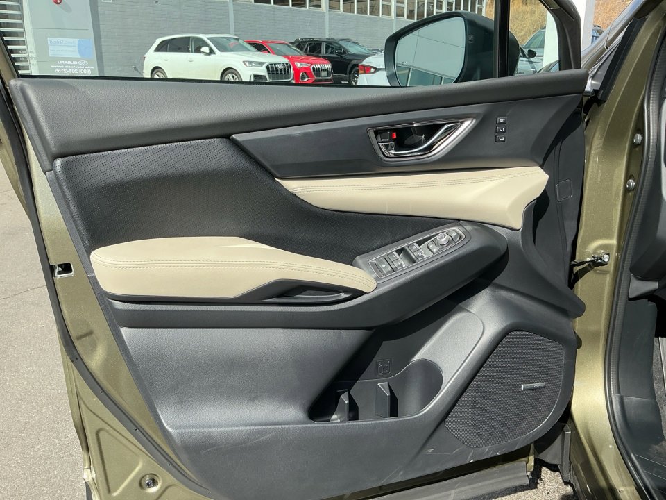 New 2026 Subaru Ascent Limited image 32