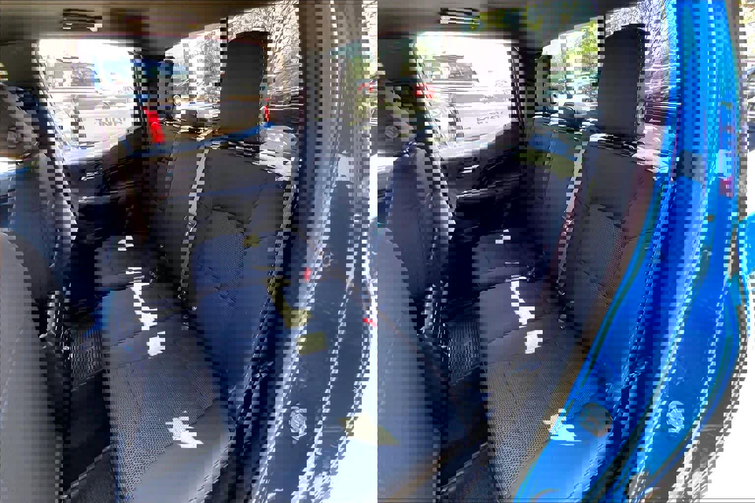 Used 2024 Chevrolet Colorado LT w/ LT Convenience Package II image 20