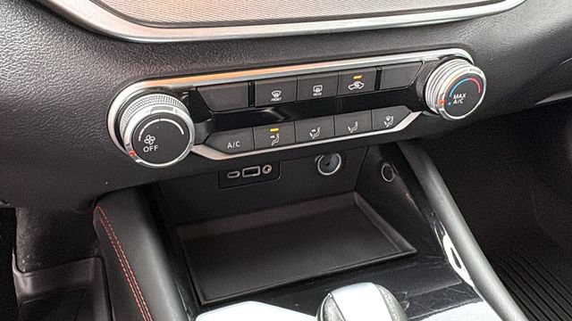 Certified 2025 Nissan Altima 2.5 SR AWD/4WD image 17