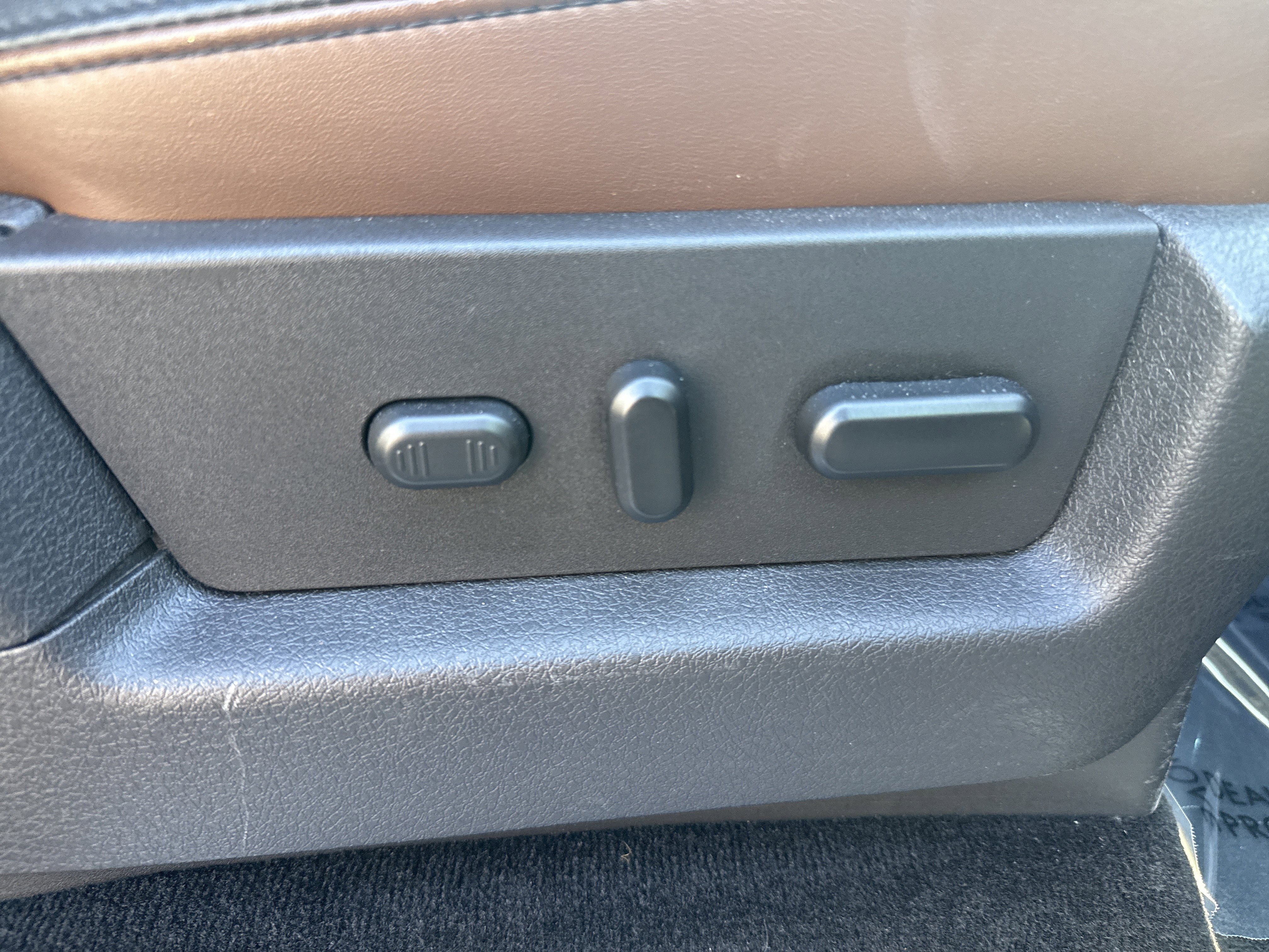 Used 2013 Ford F150 Platinum AWD/4WD image 30