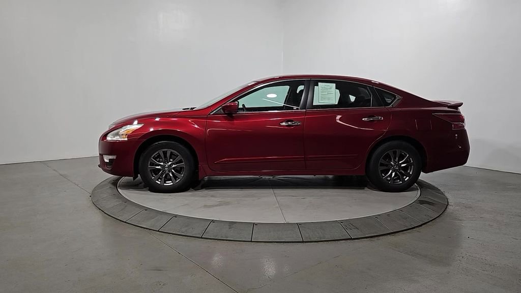 Used 2015 Nissan Altima 2.5 S w/ Special Edition Package FWD image 2