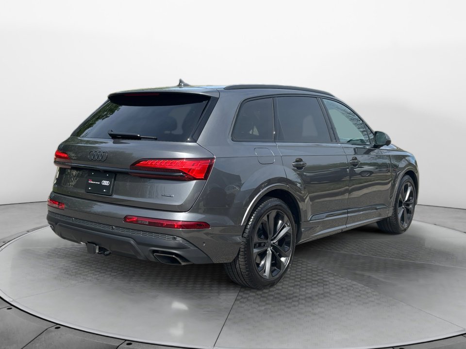Certified 2026 Audi Q7 3.0T Premium Plus image 7