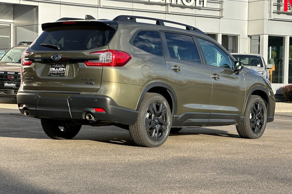 Used 2023 Subaru Ascent Onyx Edition AWD/4WD image 7