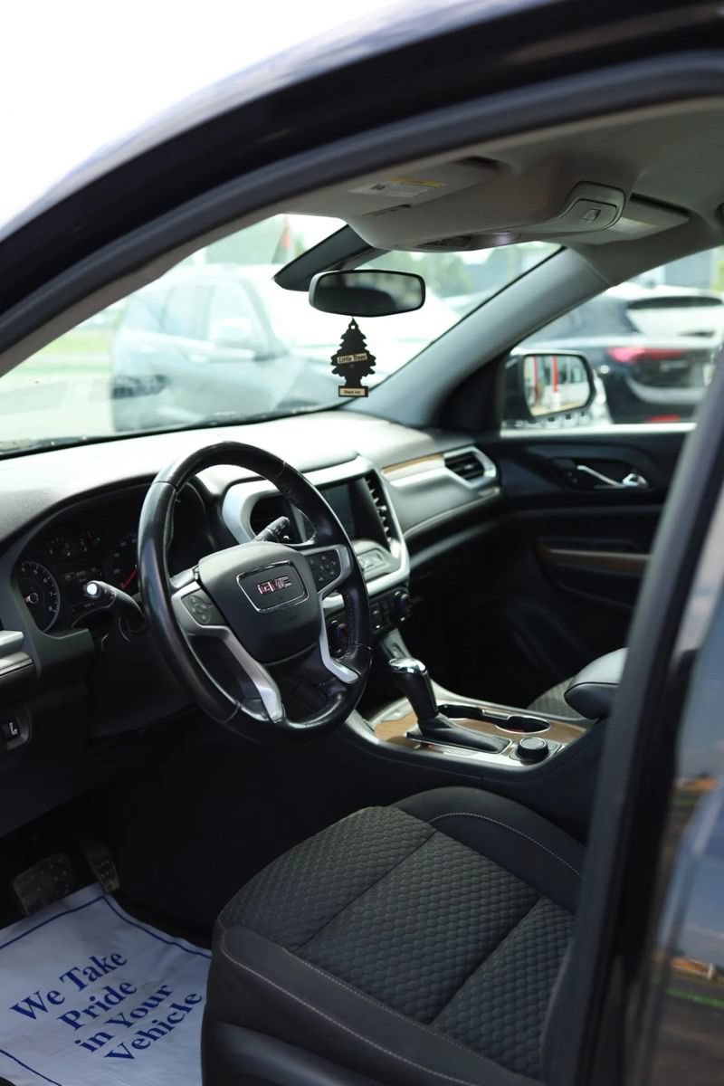 Used 2018 GMC Acadia SLE w/ LPO, Black Accent Package AWD/4WD image 27