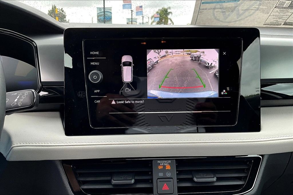 New 2026 Volkswagen Taos S image 12