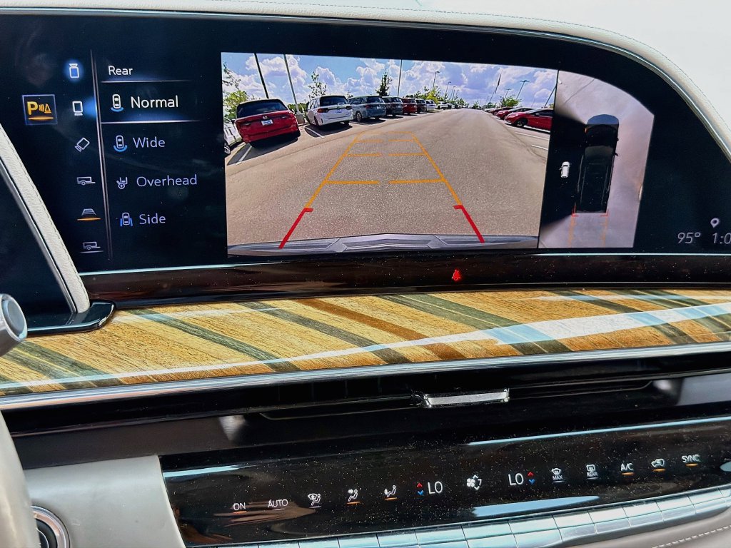 Used 2023 Cadillac Escalade Sport Platinum AWD/4WD image 18