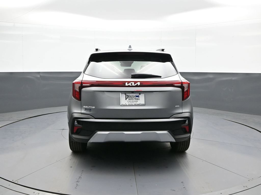 New 2025 Kia Seltos S image 7