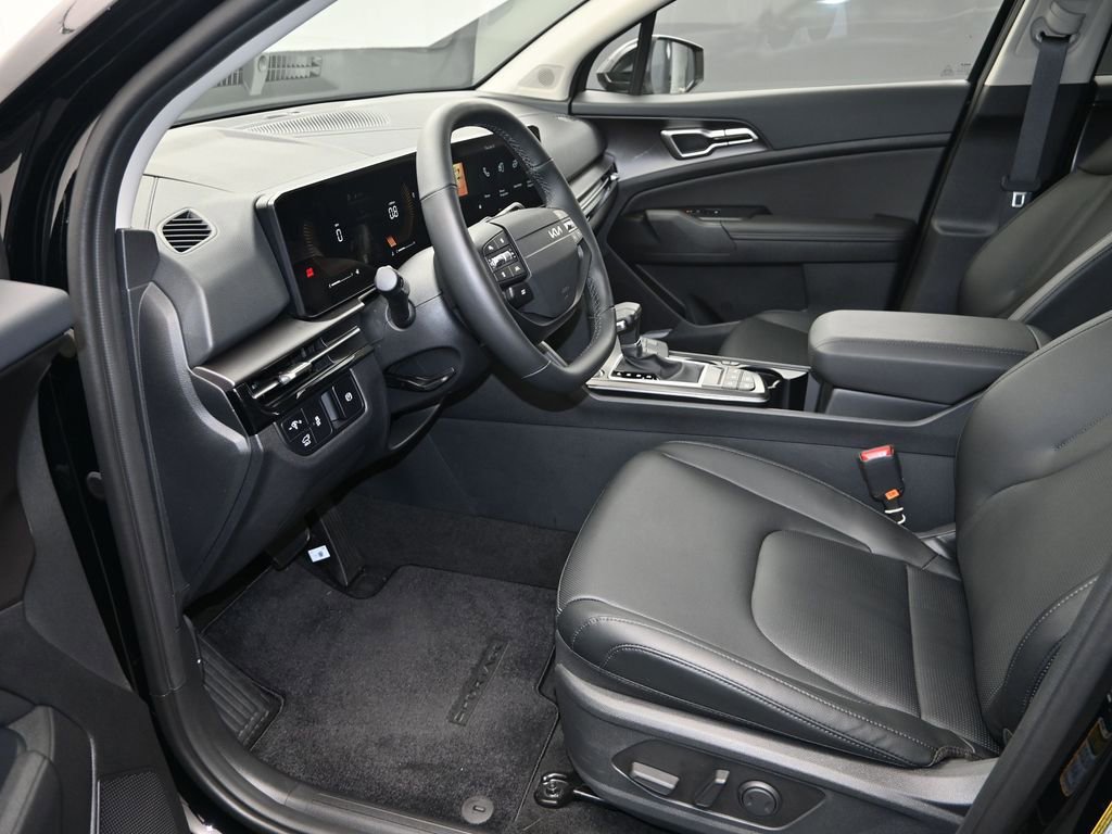 Used 2026 Kia Sportage EX w/ EX Panorama Roof Package image 13