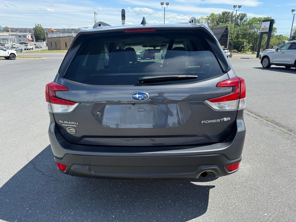 Certified 2023 Subaru Forester Premium image 4
