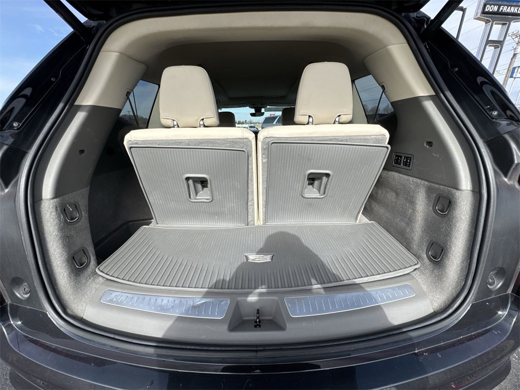 Used 2023 Cadillac XT6 Premium Luxury w/ Technology Package image 25