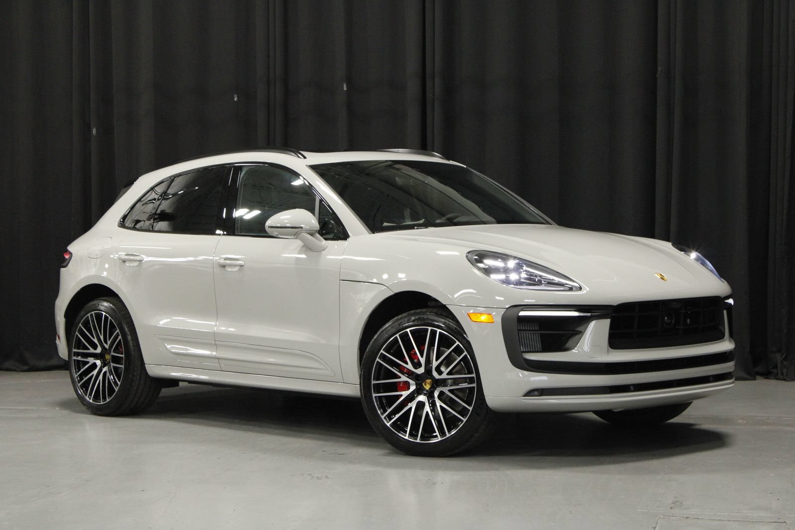 New 2026 Porsche Macan S AWD/4WD image 7