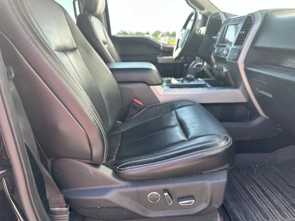 Used 2018 Ford F150 Lariat w/ Equipment Group 502A Luxury AWD/4WD image 26