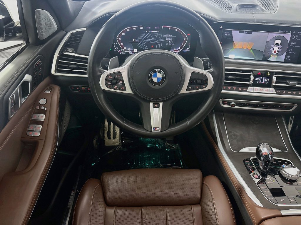 Used 2021 BMW X7 M50i w/ Dynamic Handling Package AWD/4WD image 28