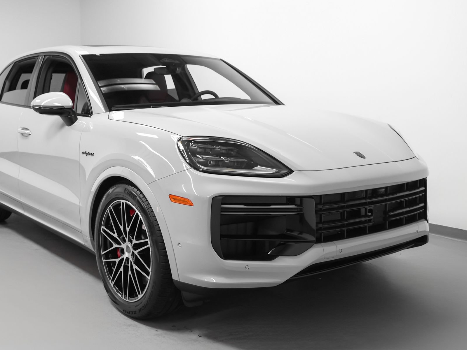 New 2026 Porsche Cayenne Turbo AWD/4WD image 9