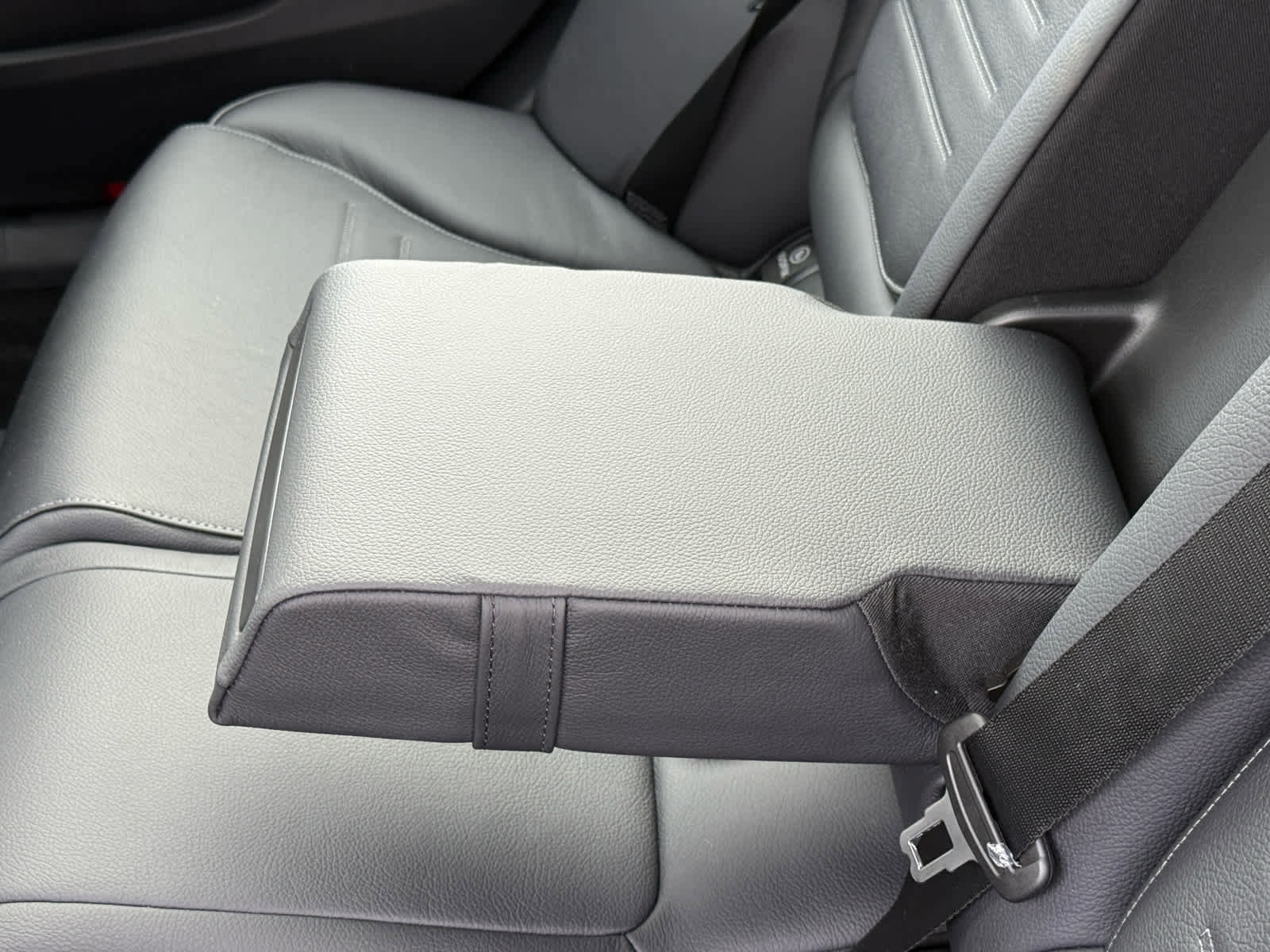 New 2026 Mercedes-Benz C 43 AMG 4MATIC Sedan image 33