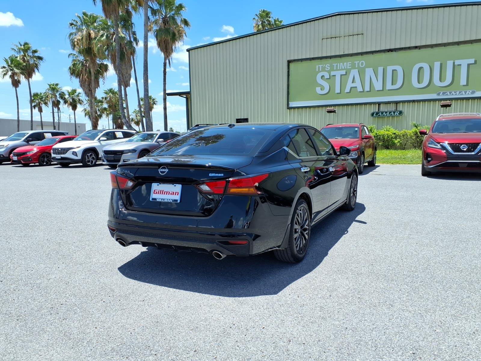 Used 2025 Nissan Altima 2.5 SV w/ SV Special Edition Package FWD image 8