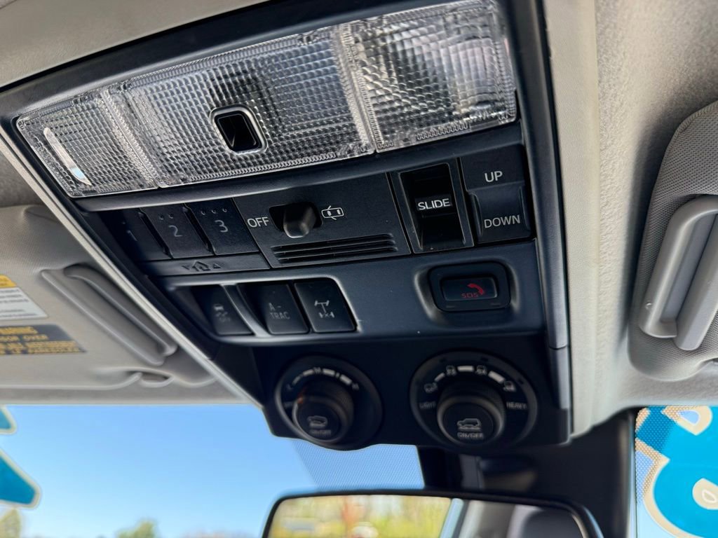 Used 2021 Toyota 4Runner TRD Off-Road Premium w/ Moonroof Package AWD/4WD image 23