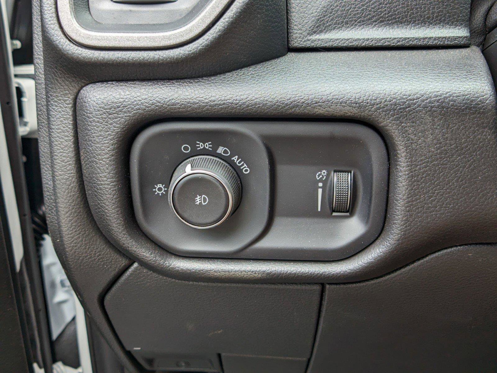 New 2024 RAM 5500 Tradesman w/ Chrome Appearance Group image 21