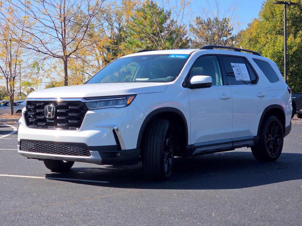 Certified 2025 Honda Pilot Touring image 22